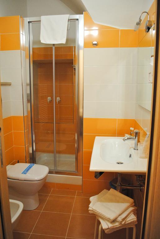 Dimora Saracena Guest House Termoli Cameră foto